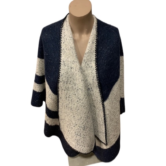 Like NEW Ladies Navy & Grey Heather Wrap - Picture 1 of 6